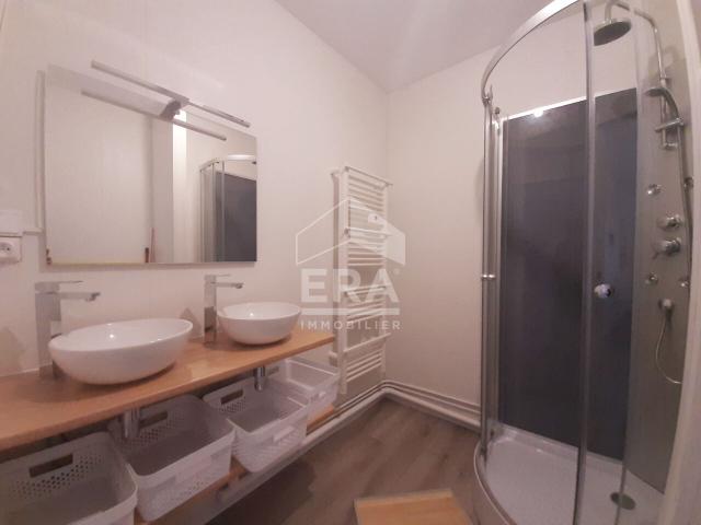 Appartement 5 pièces, 84 m² à louer à Pau 64000