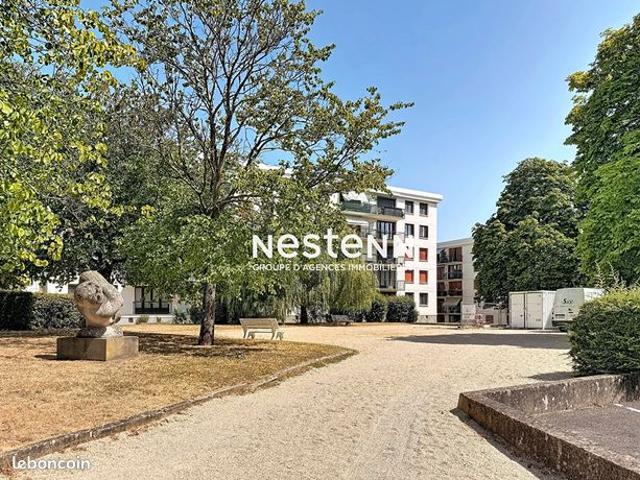 Appartement 5 pièces 84 m²