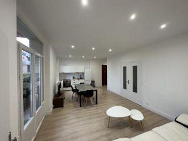 Appartement 5 pièces, 85 m² à louer à Villeurbanne 69100