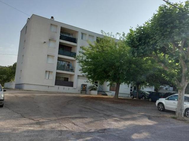 Appartement 5 pièces, 89 m² à louer à Mornas 84550