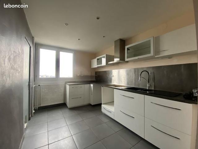 Appartement 5 pièces 93 m²