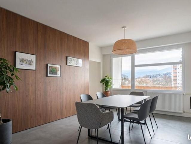 Appartement 5 pièces 93 m²