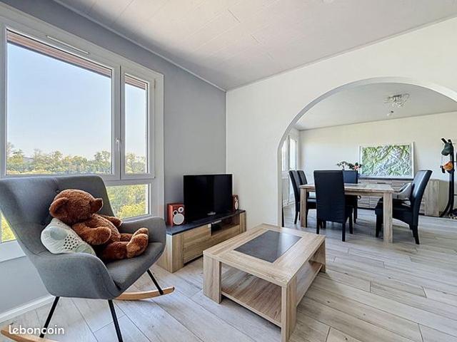 Appartement 5 pièces 93 m²