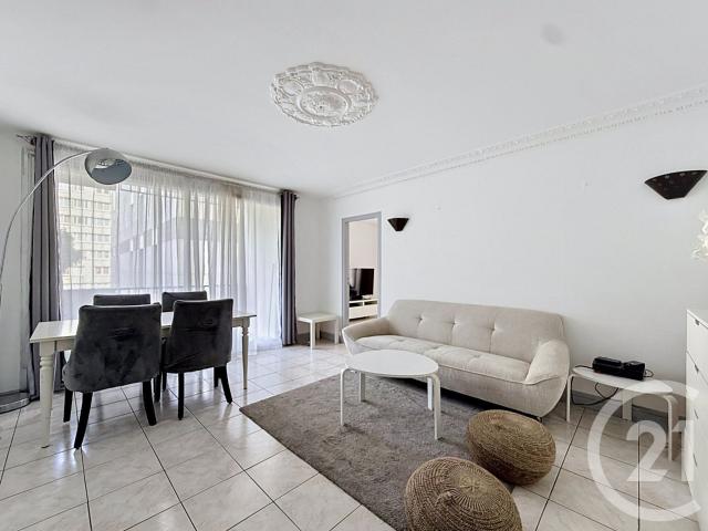 Appartement 5 pièces 93 m²