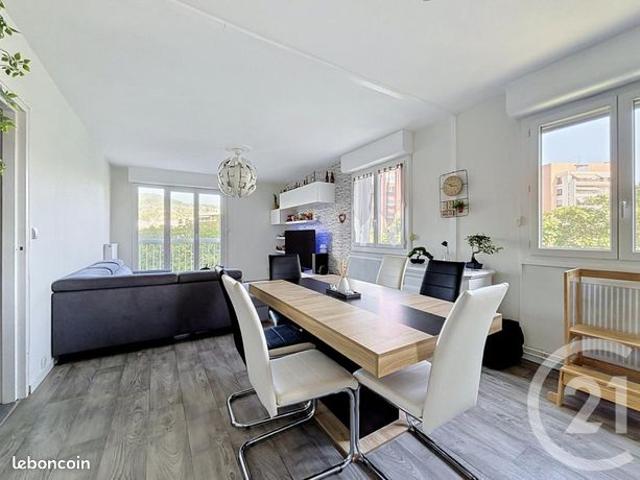 Appartement 5 pièces 93 m²