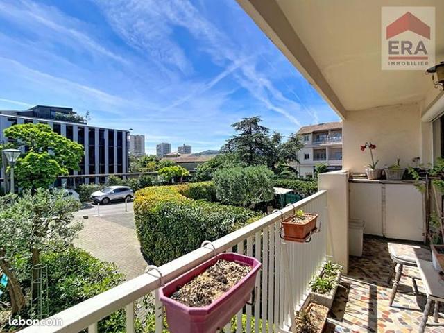 Appartement 5 pièces 90 m²
