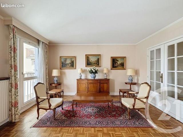 Appartement 5 pièces 90 m²