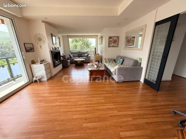 Appartement 5 pièces 90 m²