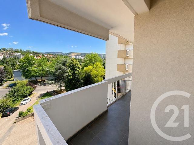 Appartement 5 pièces 90 m²