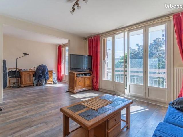 Appartement 5 pièces 91 m²