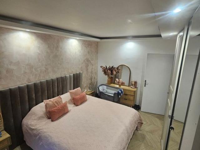 Appartement 5 pièces, 97 m² à louer à Massy 91300