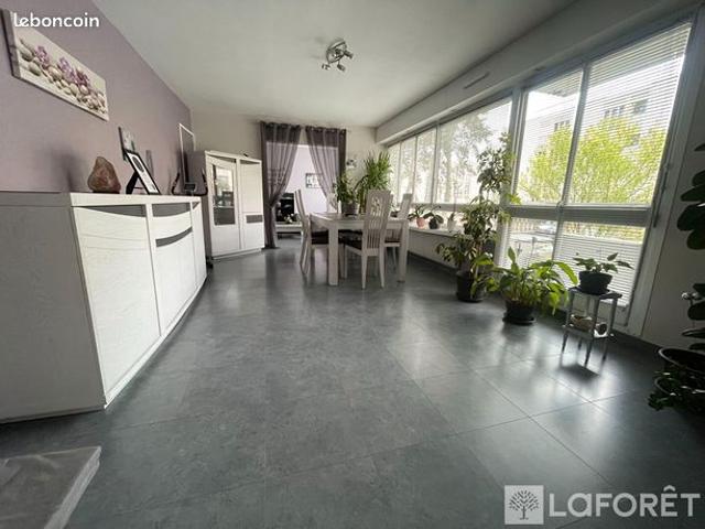 Appartement 5 pièces 97 m²