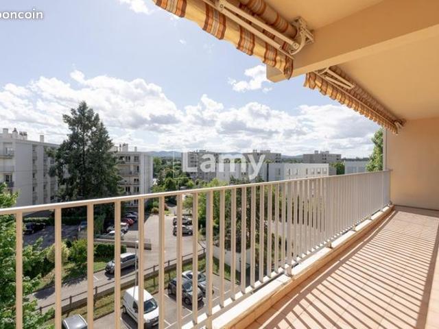 Appartement 5 pièces 97 m²