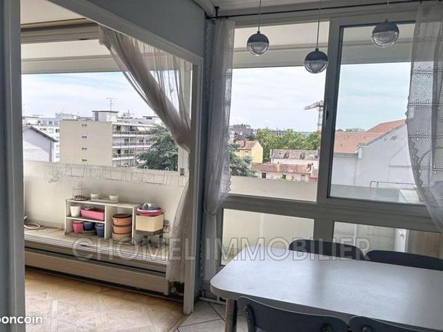 Appartement 5 pièces 97 m²