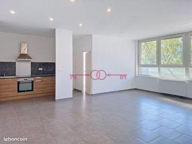 Appartement 5 pièces 97 m²