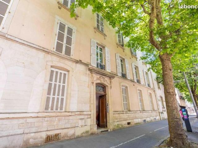 Appartement 5 pièces 97 m²