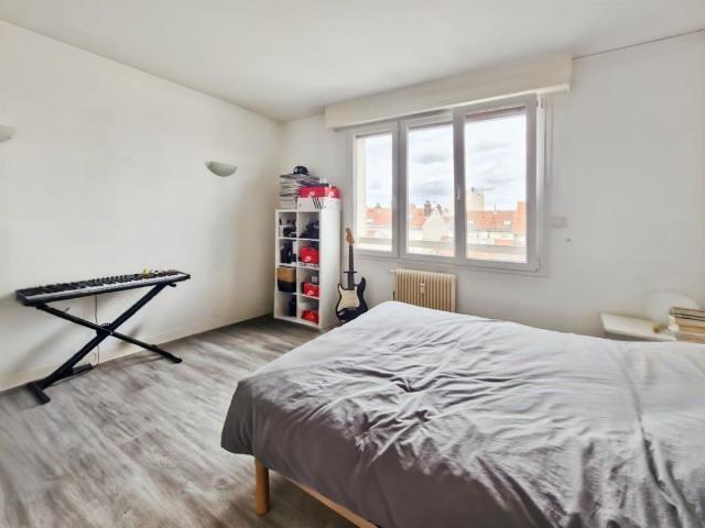 Appartement 5 pièces, 94 m² à louer à Reims 51100