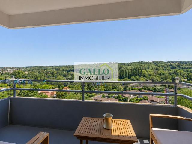 Appartement 5 pièces 95 m²
