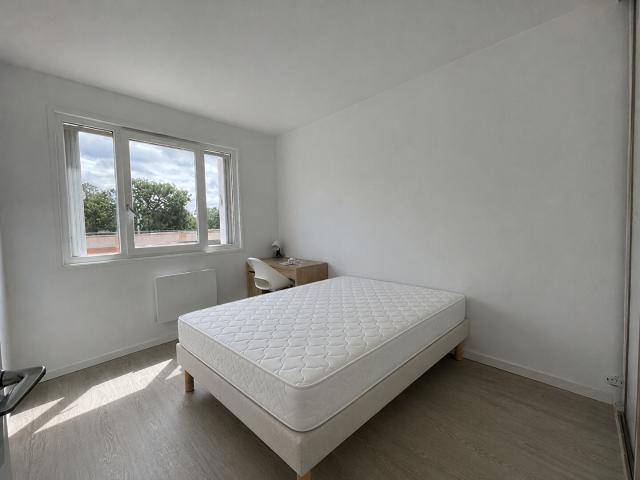 Appartement 5 pièces 9 m²