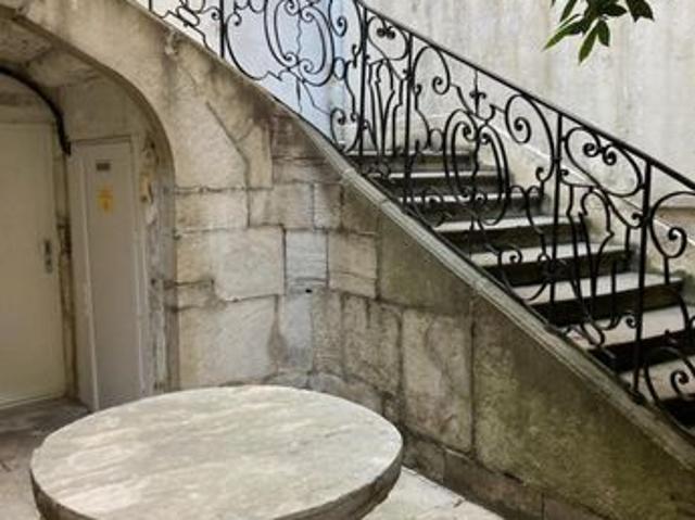 Appartement 5 pièces 100 m²