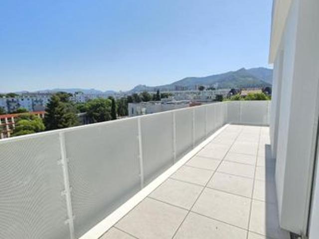 Appartement 5 pièces 100 m²