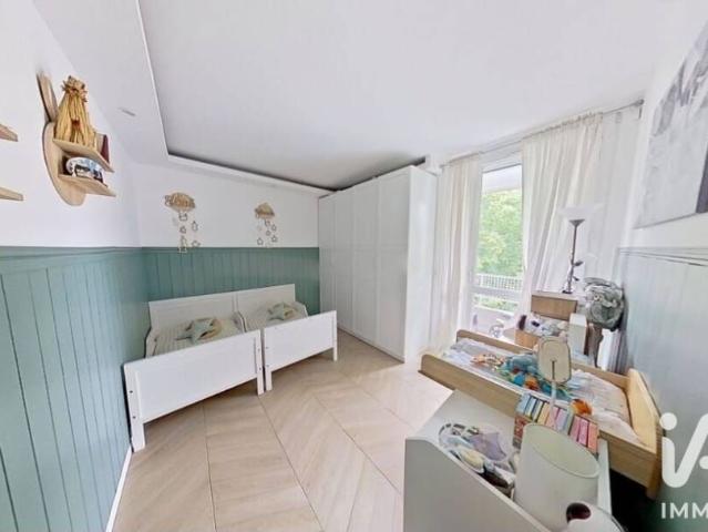 Appartement 5 pièces, 101 m² à louer à Massy 91300
