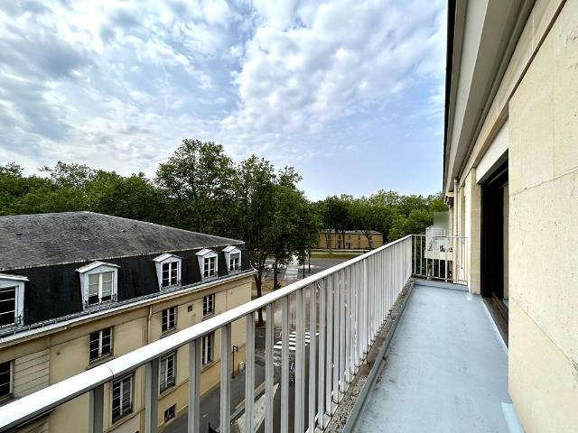 Appartement 5 pièces, 102 m² à louer à Versailles 78000