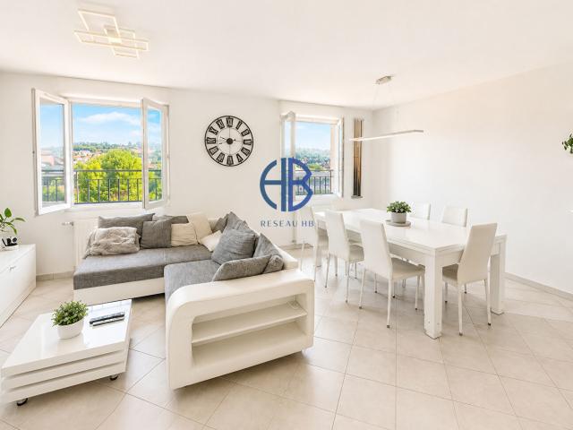 Appartement 5 pièces 103 m²