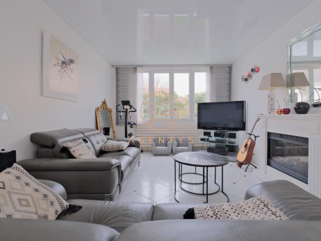 Appartement 5 pièces 103 m²
