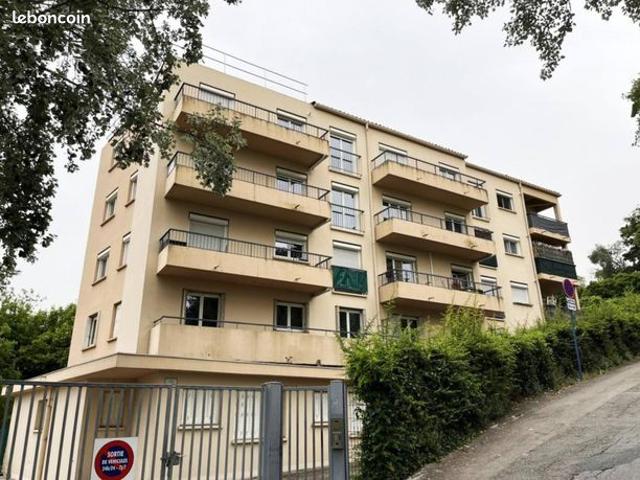 Appartement 5 pièces 103 m²