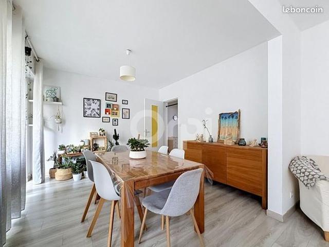 Appartement 5 pièces 103 m²
