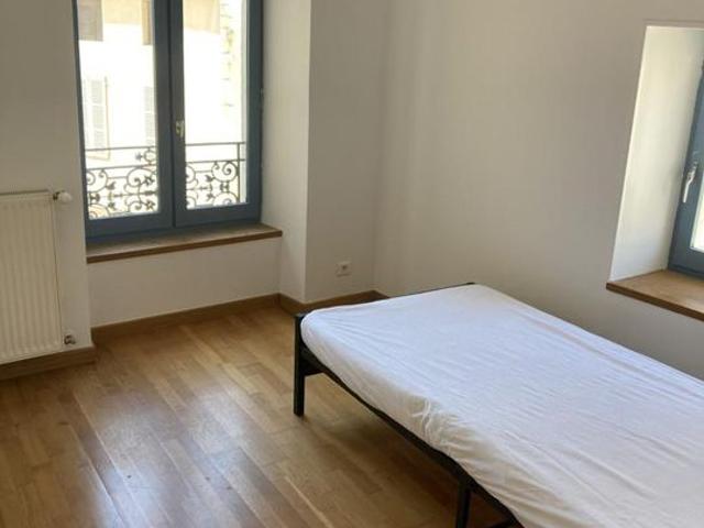 Appartement 5 pièces, 103 m² à louer à Saint Amour 39160