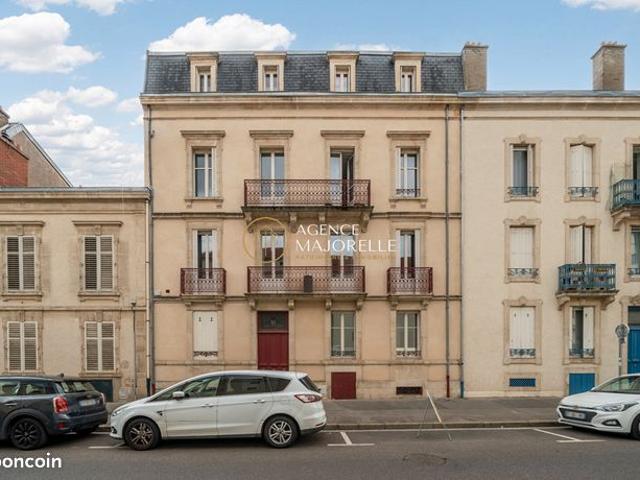 Appartement 5 pièces 104 m²