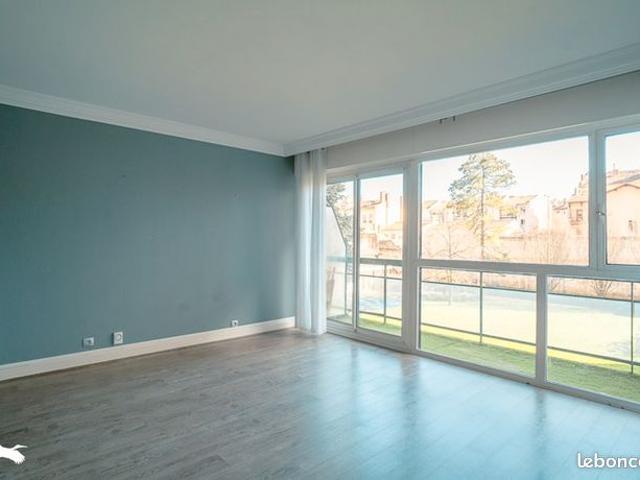 Appartement 5 pièces 104 m²