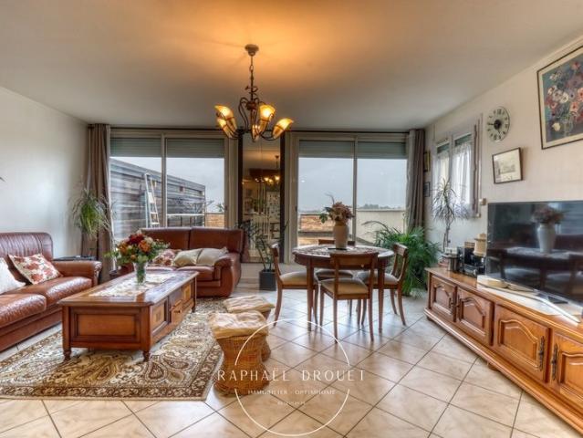 Appartement 5 pièces 104 m²