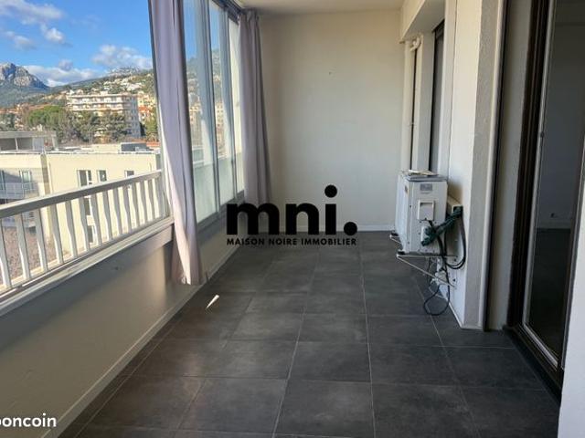 Appartement 5 pièces 104 m²
