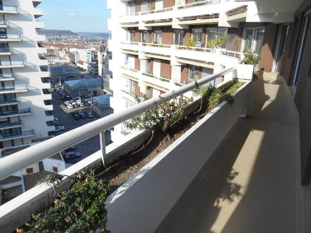 Appartement 5 pièces 104 m²
