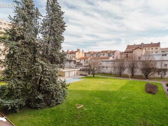 Appartement 5 pièces 104 m²