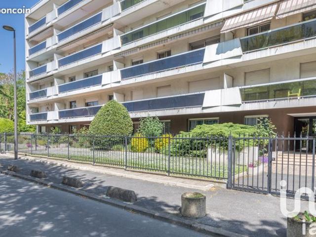 Appartement 5 pièces 104 m²