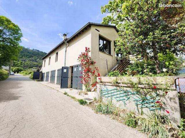 Appartement 5 pièces 104 m²