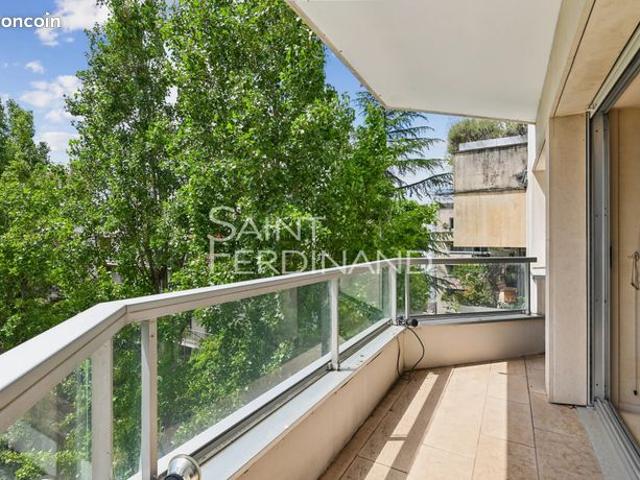Appartement 5 pièces 105 m²
