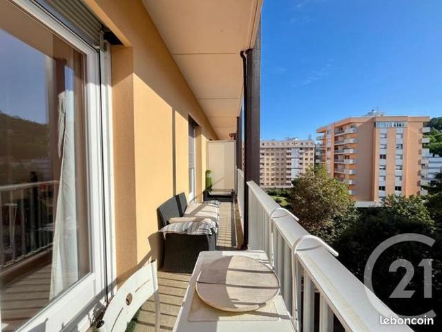 Appartement 5 pièces 105 m²