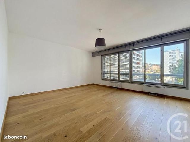 Appartement 5 pièces 106 m²