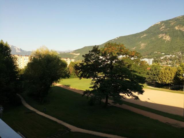 Appartement 5 pièces, 109 m² à louer à Meylan 38240