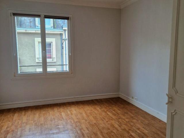 Appartement 5 pièces, 109 m² à louer à Tours 37000