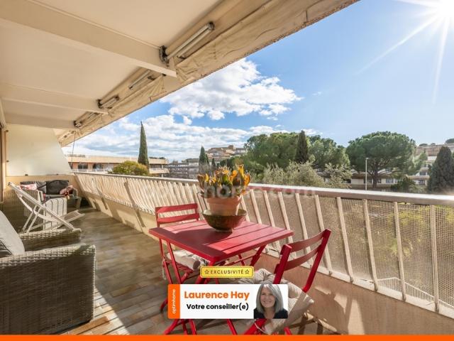 Appartement 5 pièces 111 m2 Terrasse Cave Garage Piscine Tennis Parc Proche Parc Montcalm Tram Ligne 5