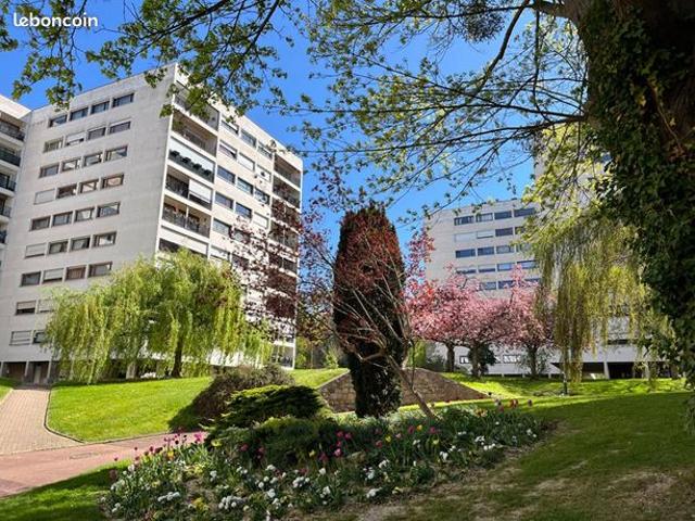 Appartement 5 pièces 111 m²