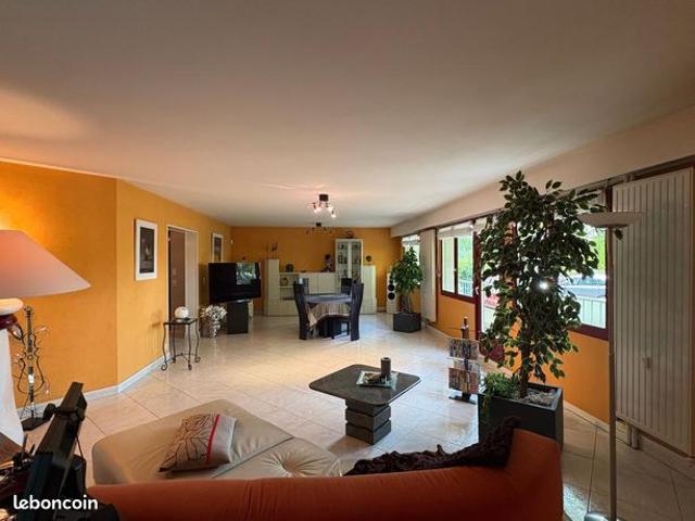 Appartement 5 pièces 111 m²