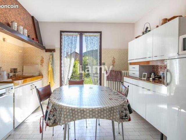 Appartement 5 pièces 111 m²