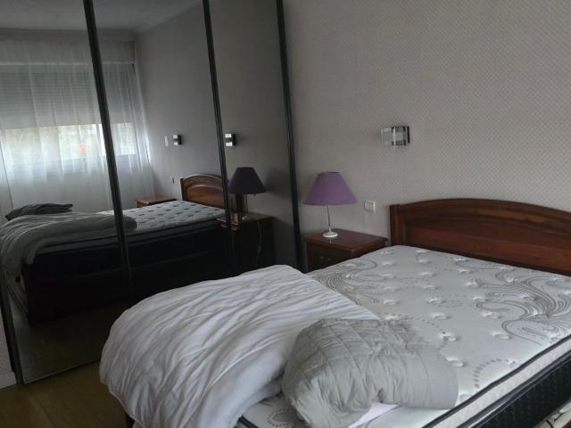 Appartement 5 pièces, 111 m² à louer à Garches 92380